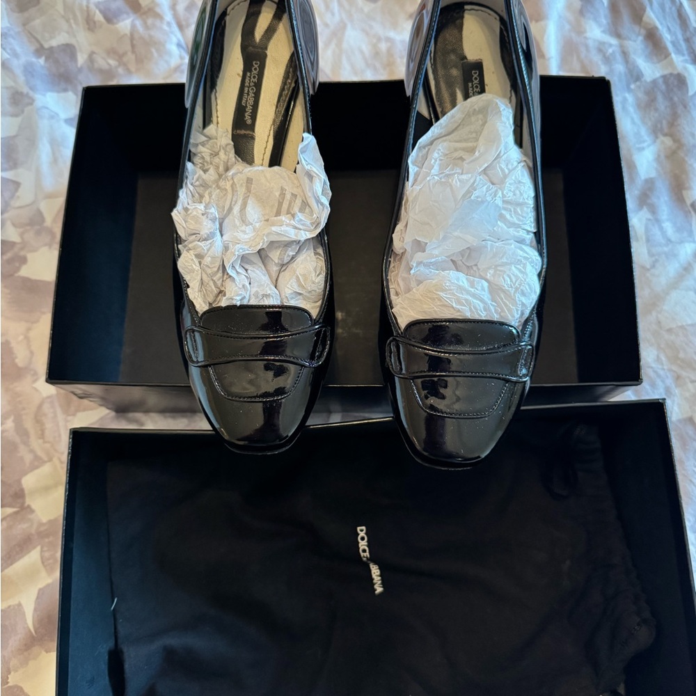Dolce & Gabbana Shiny Black Loafers
